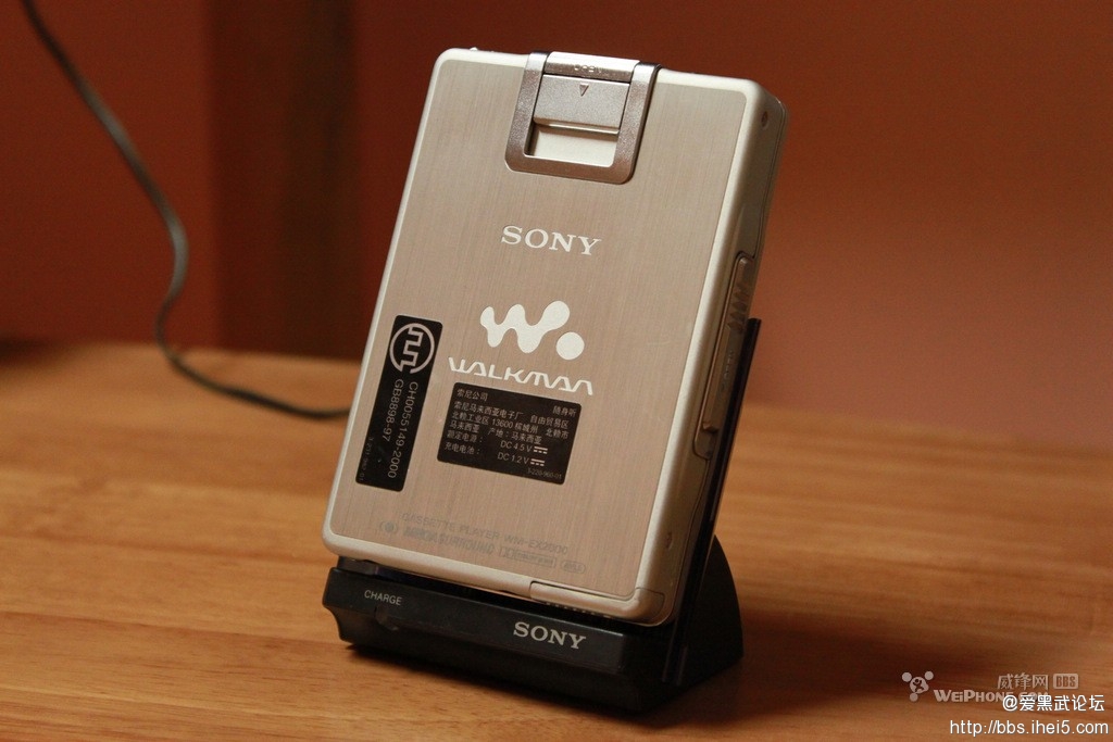 SONY_Walkman_WM-EX2000 (2).jpg